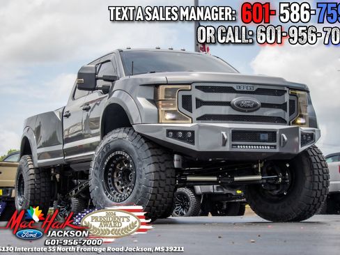 Certified 2022 Ford F450 Platinum AWD/4WD image 3