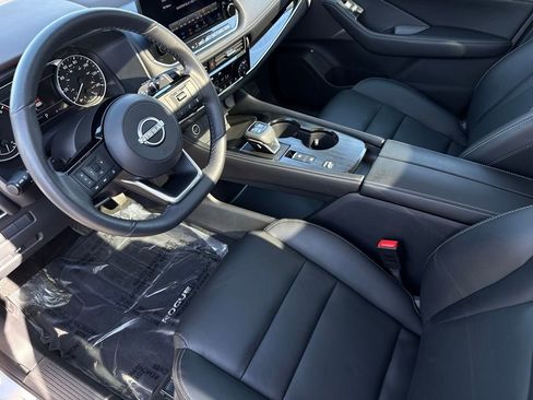 Certified 2023 Nissan Rogue SL w/ SL Premium Package FWD image 18