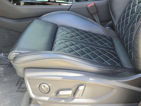 Used 2023 Audi SQ5 Premium Plus w/ Premium Plus Package image 21