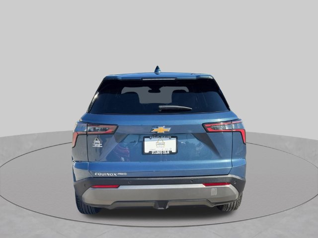 Used 2026 Chevrolet Equinox LT AWD/4WD image 4