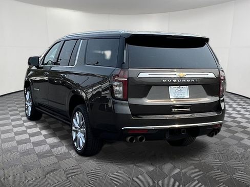 Used 2021 Chevrolet Suburban High Country w/ Premium Package AWD/4WD image 4