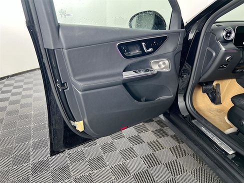 New 2026 Mercedes-Benz GLC 300 GLC 300 image 14