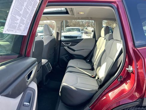 Used 2020 Subaru Forester Premium image 25