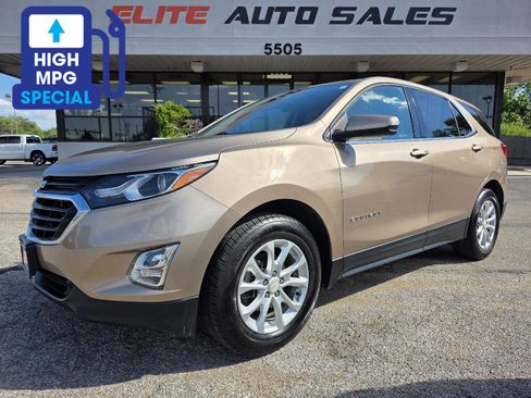 Used 2019 Chevrolet Equinox LT w/ Driver Convenience Package FWD image 1