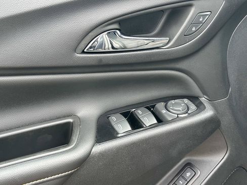 Certified 2022 Chevrolet Equinox Premier AWD/4WD image 15