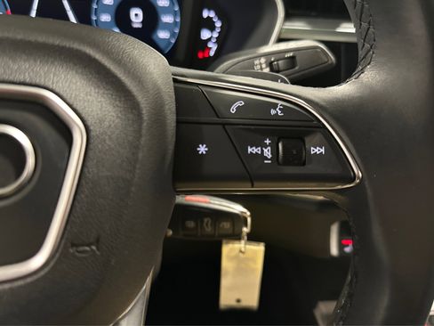 Used 2025 Audi Q3 2.0T Premium image 27