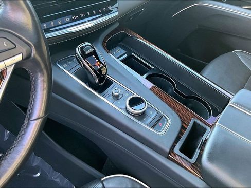 Used 2021 Cadillac Escalade ESV Premium Luxury w/ Driver Assist Tech Package image 18