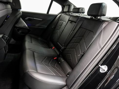 Used 2025 BMW 530i RWD image 9