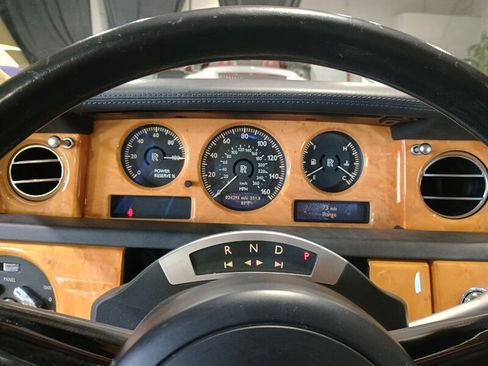 Used 2006 Rolls-Royce Phantom Sedan RWD image 18