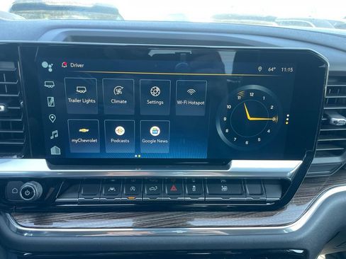 Used 2023 Chevrolet Silverado 1500 LT AWD/4WD image 15