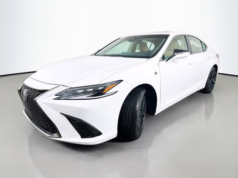 New 2025 Lexus ES 300h F Sport image 3