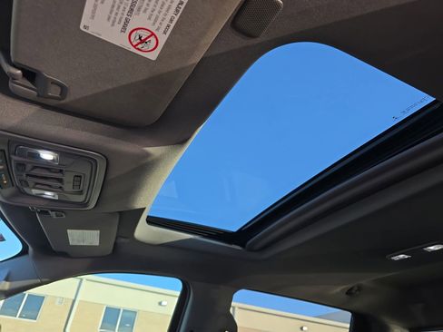 Used 2022 GMC Sierra 3500 Denali image 32