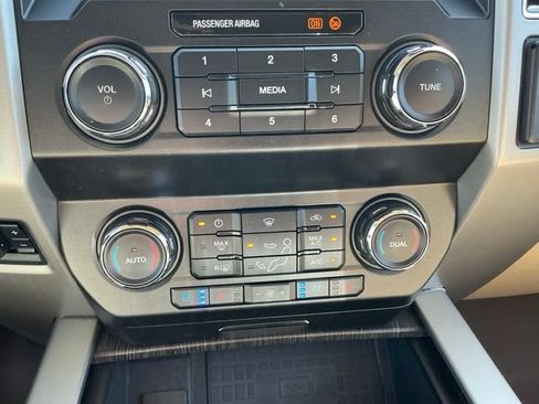 Used 2021 Ford F250 Lariat w/ Lariat Ultimate Package AWD/4WD image 42