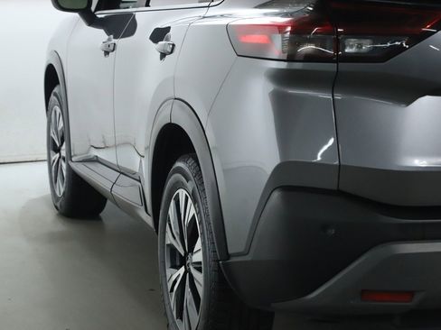 Used 2023 Nissan Rogue SV image 43