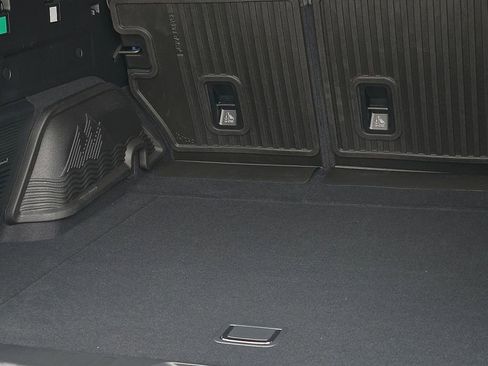 New 2026 Subaru Outback Limited image 9