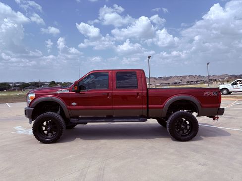 Used 2016 Ford F250 King Ranch w/ FX4 Off-Road Package image 2