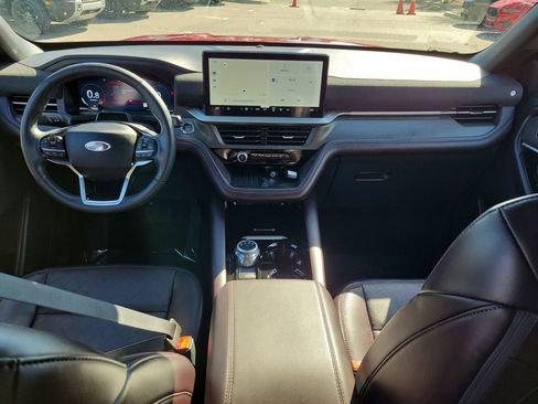 Used 2025 Ford Explorer Platinum image 10
