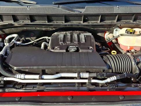 Used 2020 Chevrolet Silverado 1500 Custom w/ Custom Value Package AWD/4WD image 27