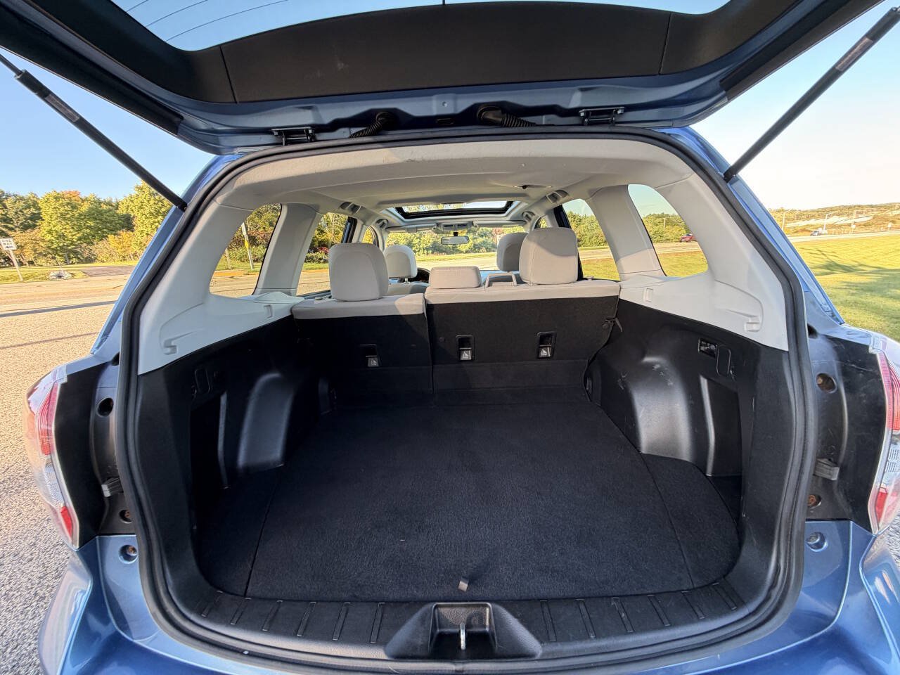 Used 2015 Subaru Forester 2.5i Premium AWD/4WD image 23