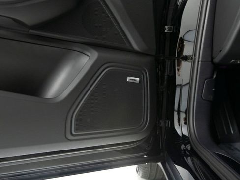 New 2026 Porsche Macan Turbo AWD/4WD image 38