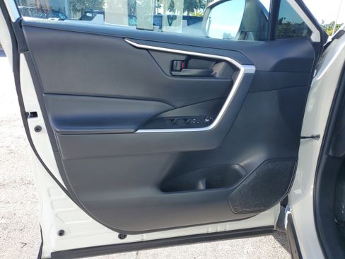 Used 2024 Toyota RAV4 LE image 23