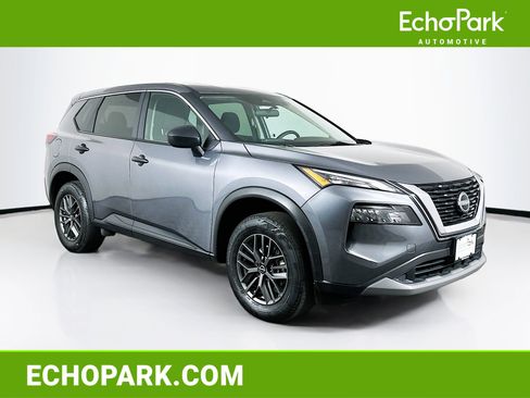 Used 2023 Nissan Rogue S image 1