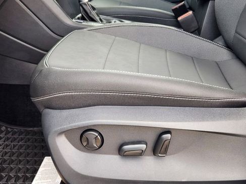 New 2024 Volkswagen Taos SE image 18