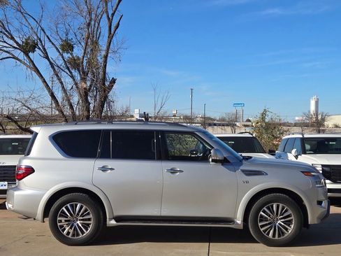 Used 2022 Nissan Armada SL image 4