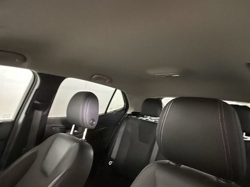 Used 2021 Buick Encore GX Preferred w/ Cold Weather Comfort Package AWD/4WD image 14