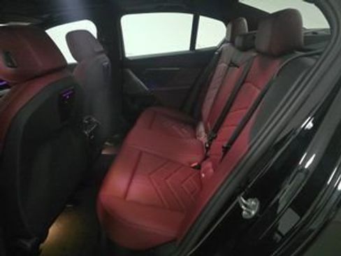 Used 2024 BMW 530i image 7