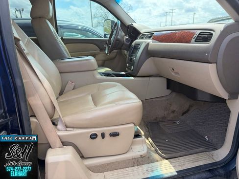 Used 2011 GMC Sierra 3500 SLT w/ SLT Convenience Package image 8