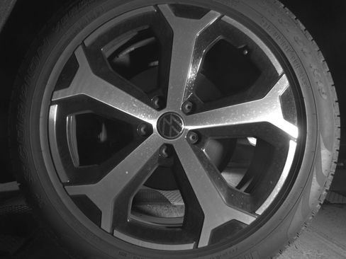 Used 2026 Volkswagen Tiguan SE AWD/4WD image 14