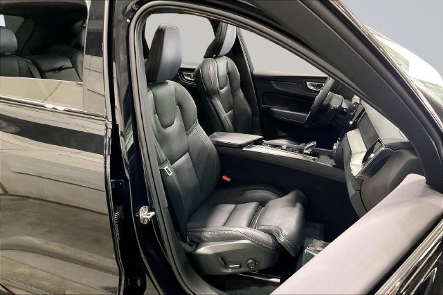 Certified 2024 Volvo XC60 T8 Ultimate AWD/4WD image 10