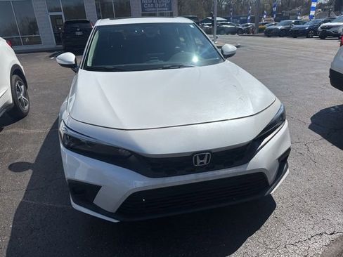 Used 2023 Honda Civic EX-L image 2