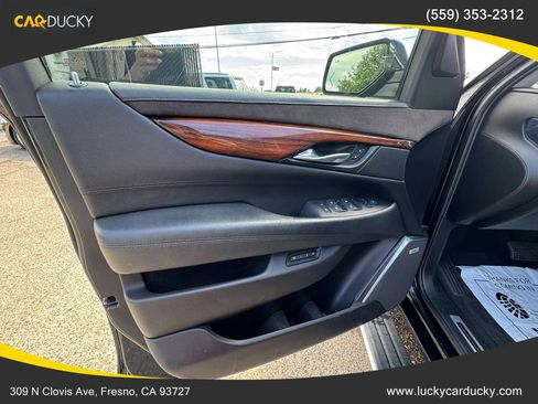 Used 2015 Cadillac Escalade Premium image 10