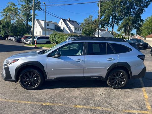 Certified 2024 Subaru Outback Onyx Edition XT AWD/4WD image 9