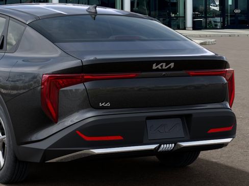 New 2026 Kia K4 LXS FWD image 14