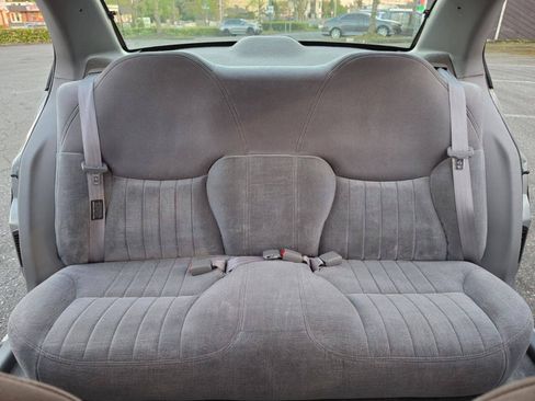 Used 1996 Chevrolet Lumina LS FWD image 11