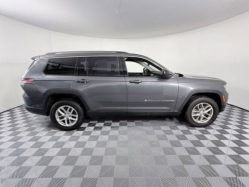 Used 2023 Jeep Grand Cherokee L Laredo image 7