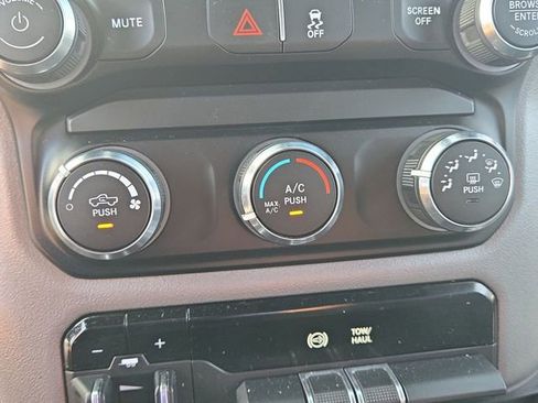 Used 2024 RAM 3500 Big Horn image 18