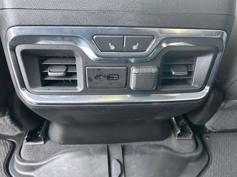 Used 2021 GMC Sierra 2500 AT4 w/ AT4 Premium Plus Package AWD/4WD image 21