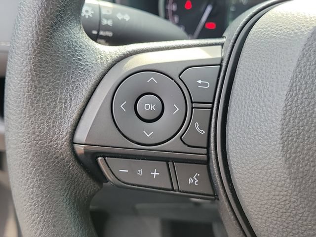 Used 2025 Toyota RAV4 XLE w/ Convenience Package FWD image 24