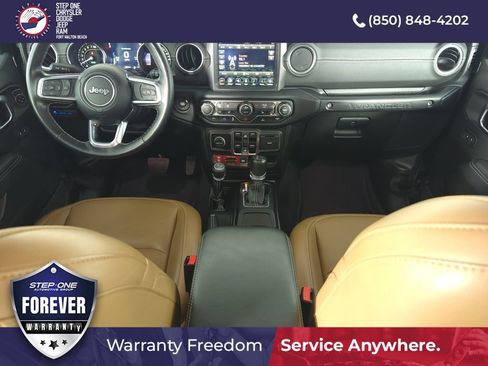 Used 2023 Jeep Wrangler Unlimited Rubicon 4xe w/ Cold Weather Group AWD/4WD image 14