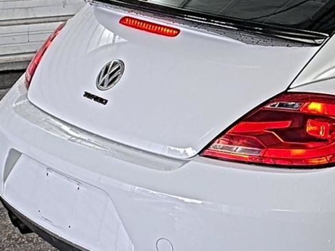 Used 2015 Volkswagen Beetle 1.8T FWD image 8
