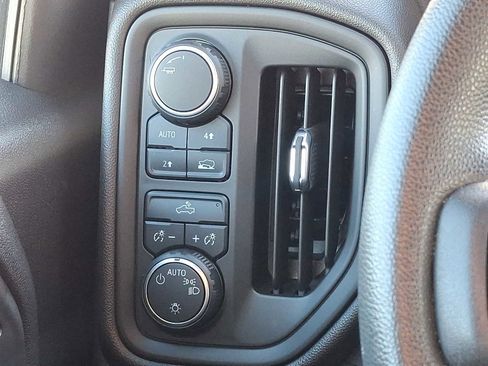 Used 2023 Chevrolet Silverado 1500 Custom image 24