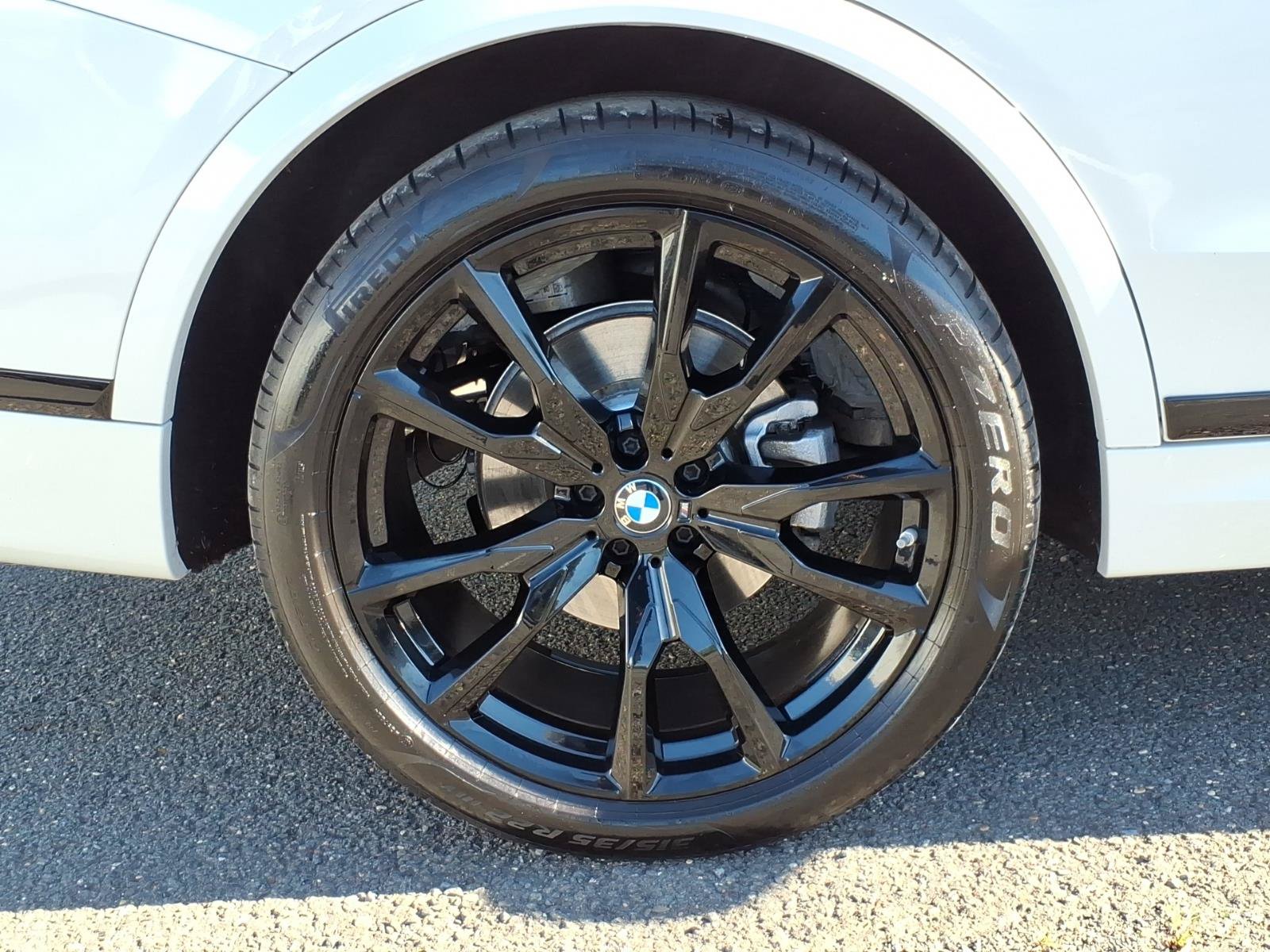 Used 2026 BMW X7 xDrive40i w/ M Sport Package AWD/4WD image 7