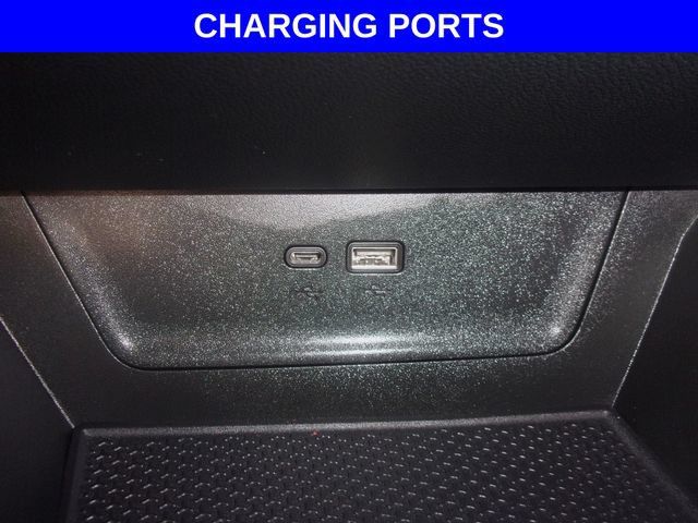 Used 2025 Chevrolet Equinox RS FWD image 9
