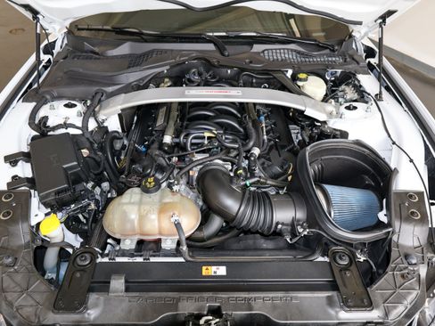 Used 2017 Ford Mustang Shelby GT350 w/ Electronics Package RWD image 7