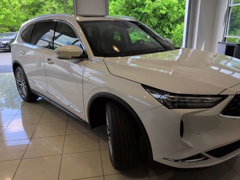 Certified 2024 Acura MDX SH-AWD w/ Advance Package image 6