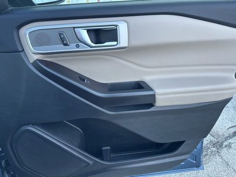 Used 2020 Ford Explorer Limited w/ Class III Trailer Tow Package image 40